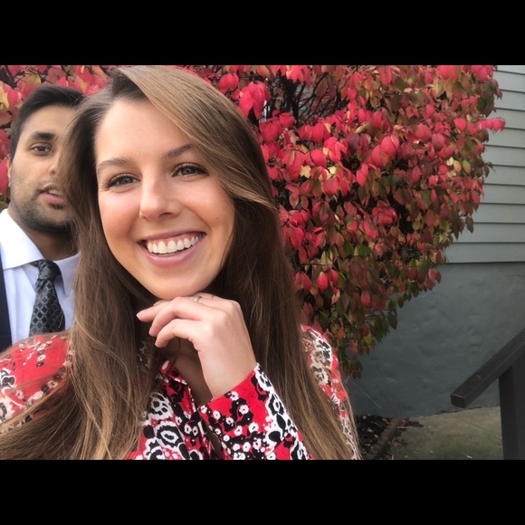 Meet your Posher, Meghan - Picture 4 of 4